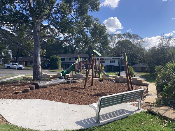 Playground swing set