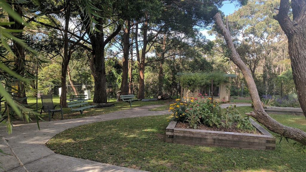 Waratah park seats and community building