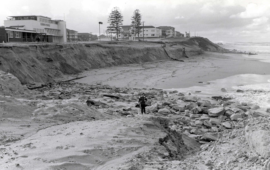Coastal erosion at North Cronulla 1974