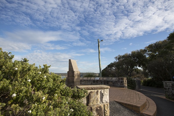 Memorial lookout overlooking ocean