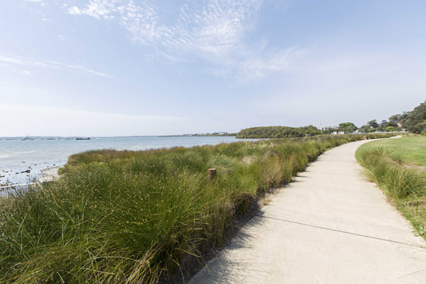 Footpath running through foreshore reserve