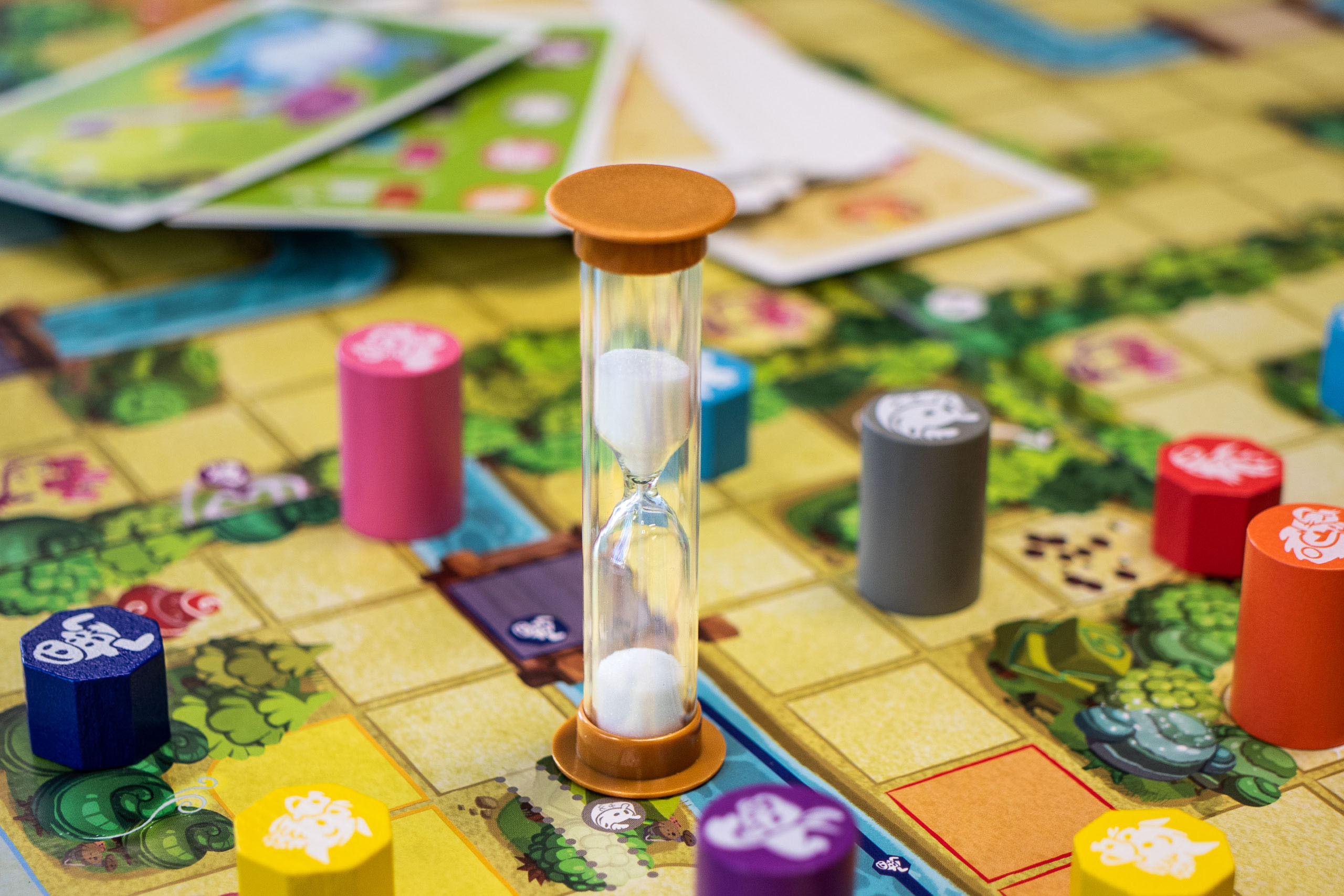 Whether you’re a Monopoly master or a Cluedo champion, come along to Sylvania Library for our monthly Board Game Swap and trade your pre-loved game with fellow gamers.