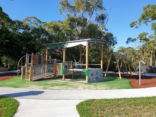 Accessible ramp to play equipment